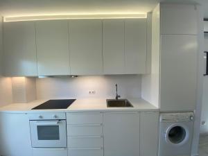 tarifa especial, sin aglomeraciones en piscina y playa, cerca de Puerto Banús