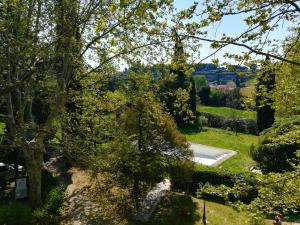 B&B / Chambres d'hotes Embarben Maison d'hotes : Chambre Double - Vue sur Jardin