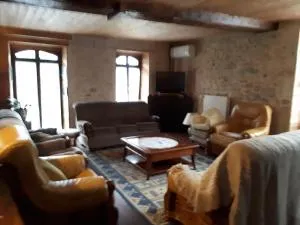 Grand gîte à la campagne - 图阿尔