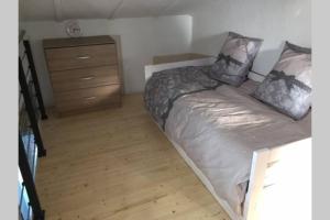 2 chambres, Résidence avec Piscine, 100 mètres de la mer