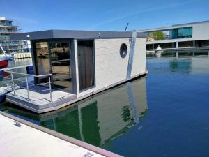 Domy na wodzie Houseboat Porta Mare Gdynia
