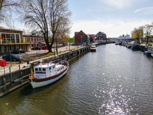 Historical boat Tu vėjo paklausk