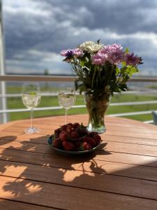 Modernes Apartment am Hafen mit Seeblick