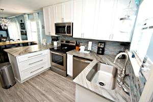 Two-Bedroom Apartment room in Lani Kai 131 Condo