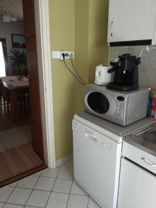 Vadkacsa apartmanház medencével