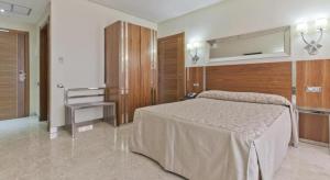 Room #34446122 room in Gran Hotel Corona Sol