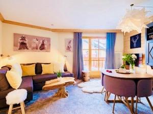 Premium 4 bed Ski-in & Out Apartment Arc 1950