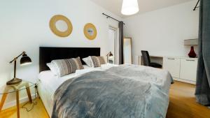Apartamenty EverySky - Emilii Plater 18-18A