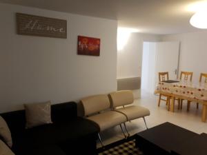 Villas Modern Bright House : photos des chambres