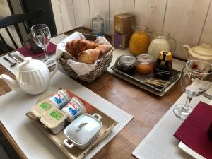 B&B / Chambres d'hotes Le grenier du jardin : photos des chambres