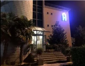 Mini Hotel - Quarto dʼAsti