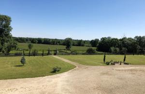 B&B / Chambres d'hotes Chateau de Panloy : Chambre Double Deluxe (2 Adultes + 1 Enfant)