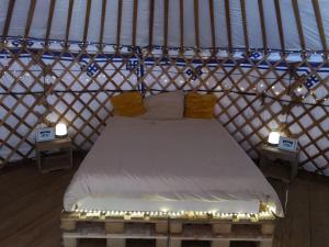 Tentes de luxe Yourte Mont-Saint-Michel : photos des chambres