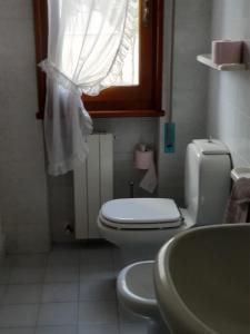 Chambre Lit King-Size avec Balcon