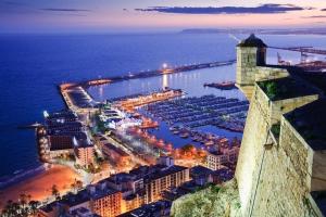 Apartamento de diseño céntrico a 5 min de playa (1º)