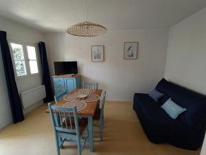 Appartements Logement 106 2-4 Personnes 500 m plage classe 2 Etoiles : photos des chambres