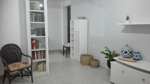 New Sea Escape Boutique Apt-Agii Aposto li beach