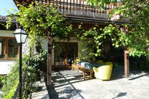 Charming Alpine Holiday Home close to Zell am See