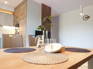 Apartament Zielone Wzgórze 1 - 4-star hotels in Jelenia Góra