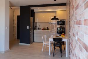 Front Park Apartment