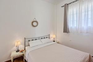 Aeolia apartments Syros Greece