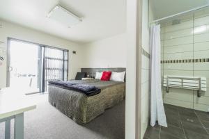 151 On London Motel & Conference Centre