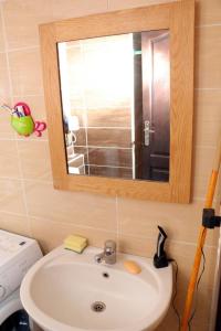 Apartment F in Florenza Khamsin