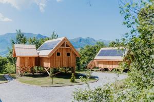 Les cabanes du Dauphiné et logis à la ferme - 3-star hotels in Gap