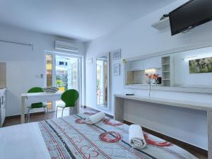 Apartment Nika-9 by Interhome