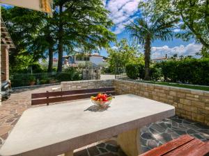 Apartment Nika-2 by Interhome