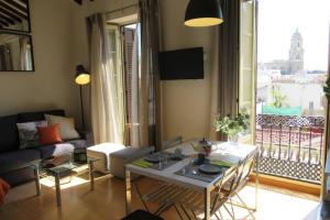 CITY CENTER CATHEDRAL VIEWS & FREE wifi