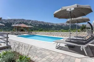 Apartments Mateo - باشكا