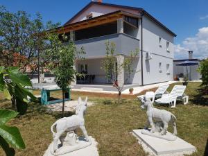 Apartment Loborika D&J