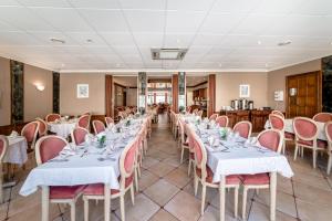Hotels Hotel Des Tilleuls : photos des chambres