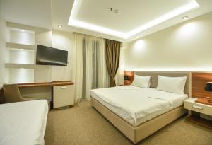 Hotel Lazaro