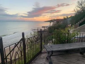 Guest House Dacha - Nova Dofinivka