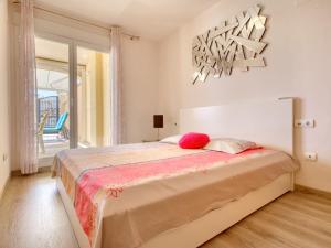 Apartment Aquamarine by Interhome