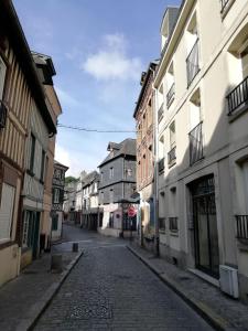 Appartements Le MAELY, studio au calme, centre de Honfleur (linge fourni) : photos des chambres