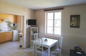 Appartements Le MAELY, studio au calme, centre de Honfleur (linge fourni) : photos des chambres