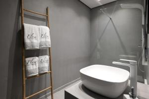 Elisa Seaside Luxury Suite