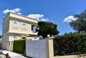 Jasmine Home, Aegina City