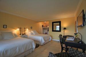 Double Room with Two Double Beds room in The Tides - Laguna Beach