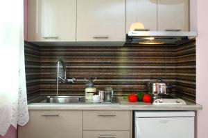 The Filoxenia Apartments, Nikiana