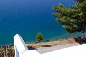 Grand Bleu Apartments & Villas Argolida Greece