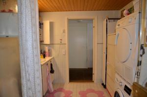 BEAUTIFUL SEASIDE TOWN Apartment with SAUNA and on-premise RESTAURANTS GYM ,SUPERMARKET