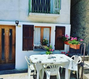 Coccinella House