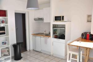 Appartements Appartement cosy refait a neuf au coeur de Saint Nazaire a 300m du front de mer : photos des chambres