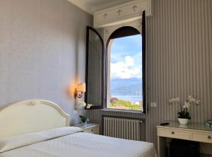 Superior Double Room with Lake View room in Hotel Du Parc