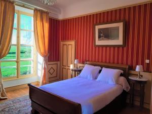 B&B / Chambres d'hotes Chateau de Mongazon : photos des chambres
