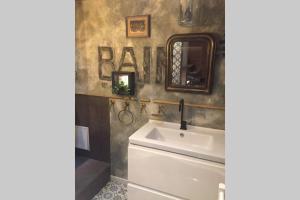 T3 duplex industriel hyper centre ville historique